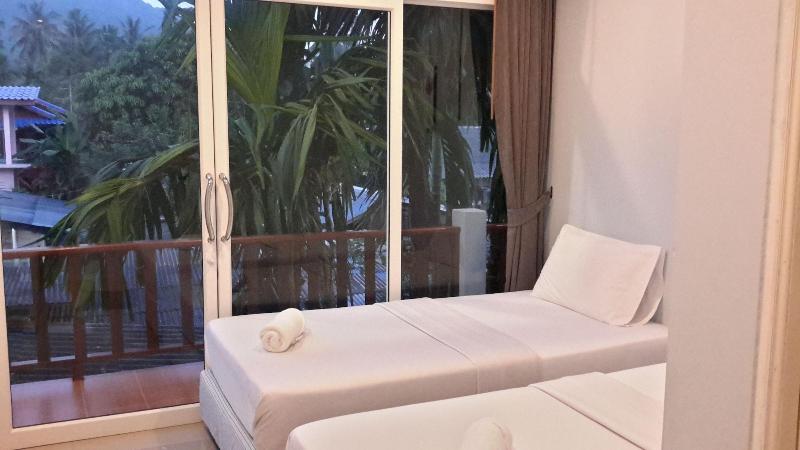 Rung Phangan Hotel image