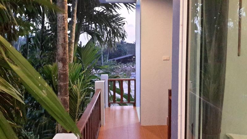 Rung Phangan Hotel image