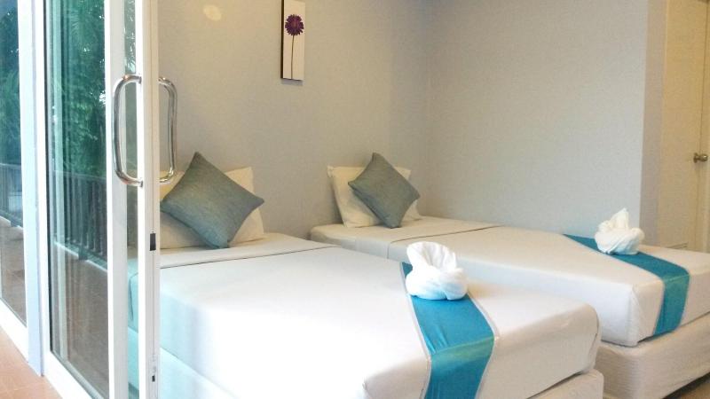 Rung Phangan Hotel image