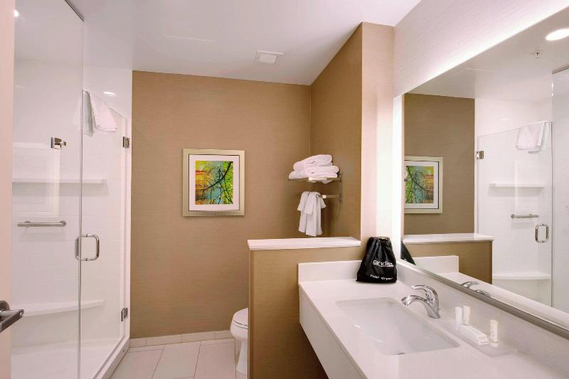 Fairfield Inn & Suites by Marriott Phoenix Tempe/A image