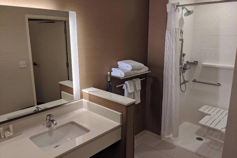 Fairfield Inn & Suites by Marriott Phoenix Tempe/A image