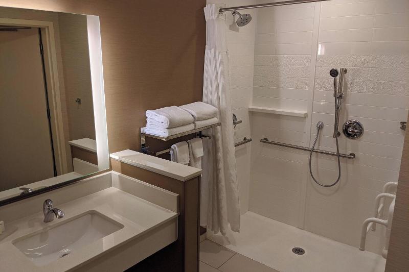 Fairfield Inn & Suites by Marriott Phoenix Tempe/A image