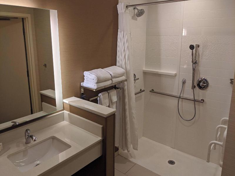 Fairfield Inn & Suites by Marriott Phoenix Tempe/A image