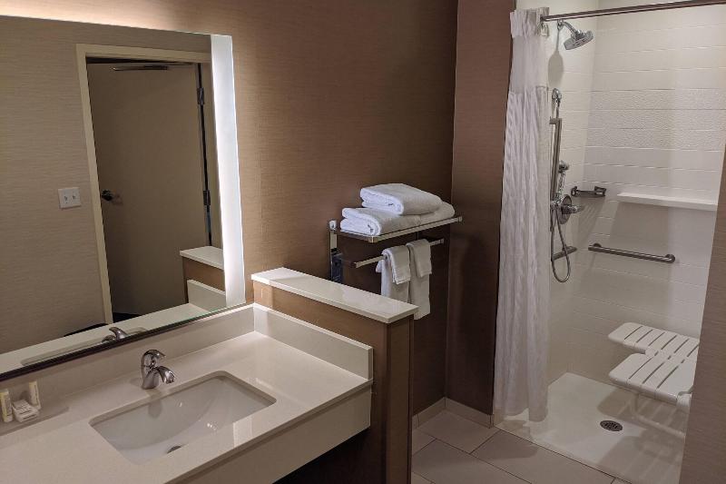 Fairfield Inn & Suites by Marriott Phoenix Tempe/A image