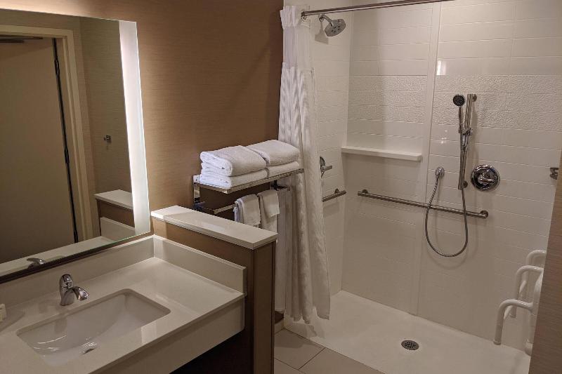 Fairfield Inn & Suites by Marriott Phoenix Tempe/A image