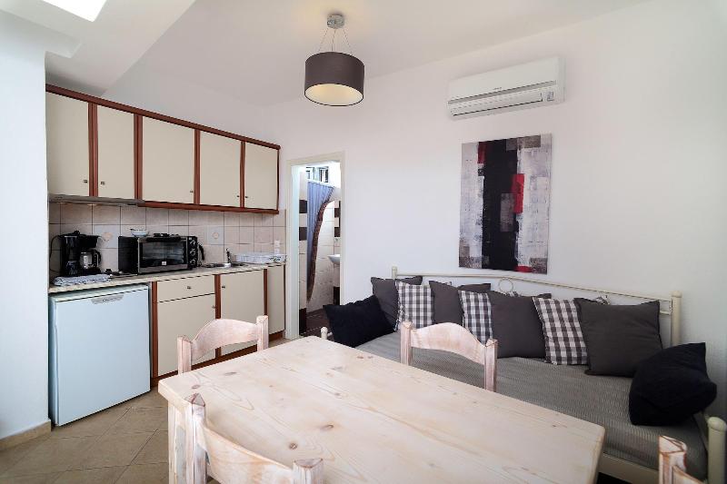 Aelia Suites — photo 11