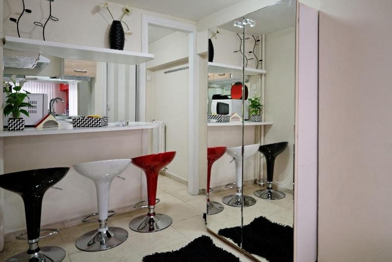 Athens Plaza Luxurys Apartments - Boutique Studio image