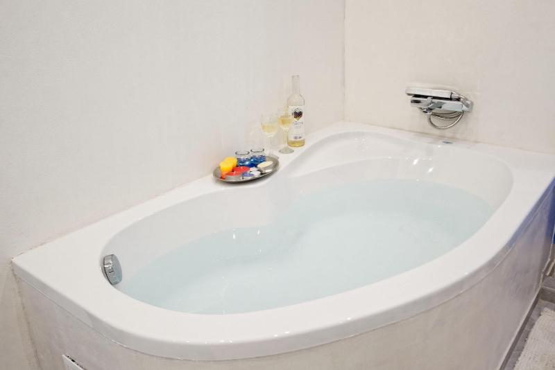 Athens Plaza Luxurys Apartments - Boutique Studio image