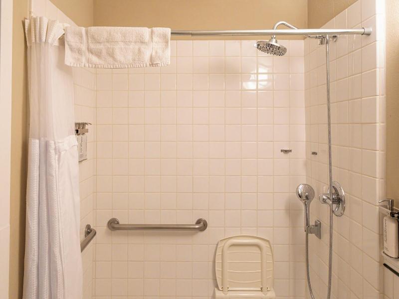 Cannon Beach Hotel image