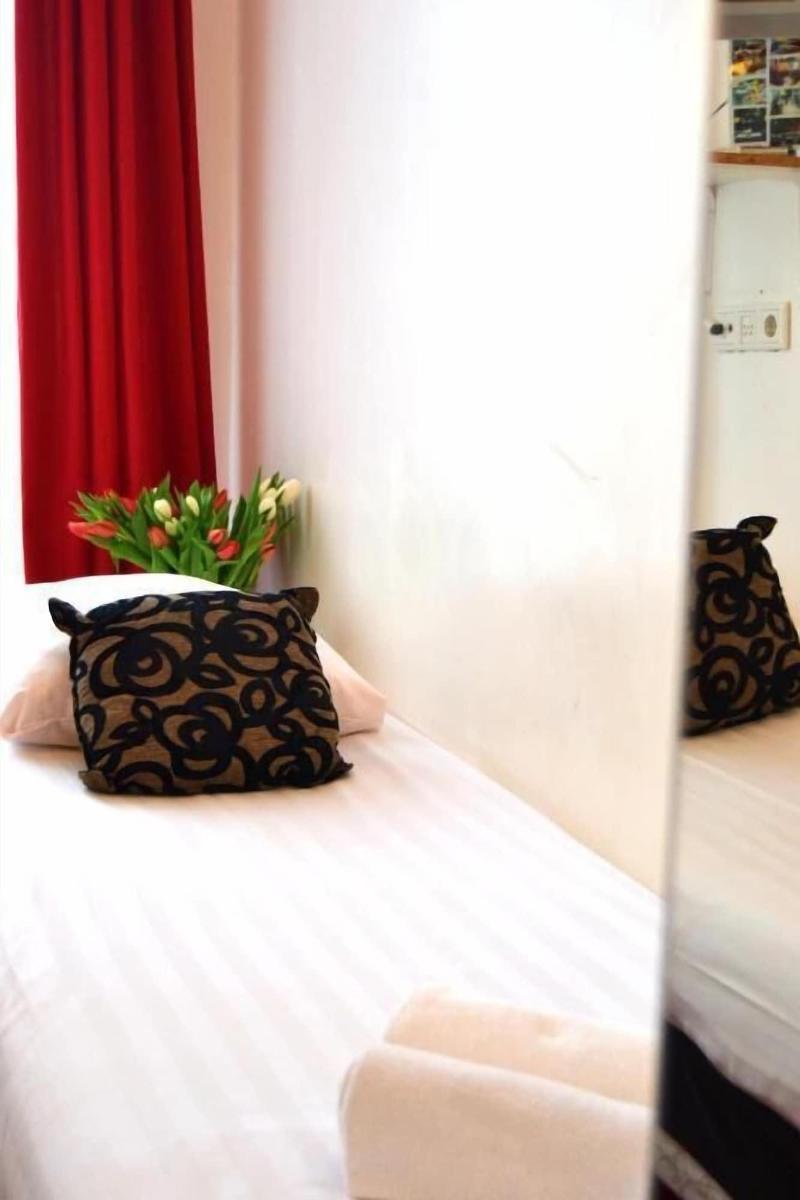 Ph Hotel Oosteinde Economy Annex Building image