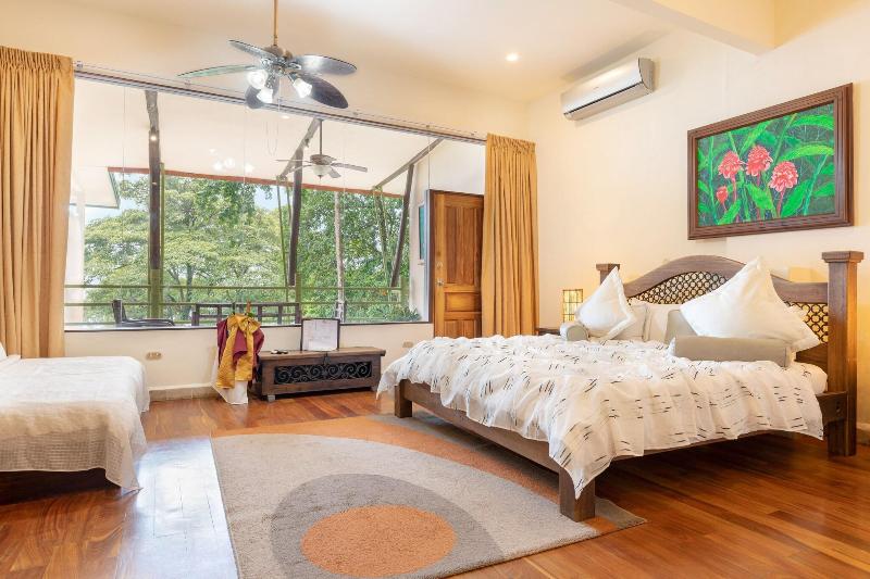 Issimo Suites Boutique Hotel & Spa - Adults Only image