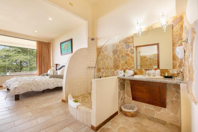 Issimo Suites Boutique Hotel & Spa - Adults Only image