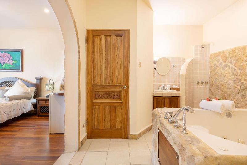 Issimo Suites Boutique Hotel & Spa - Adults Only image