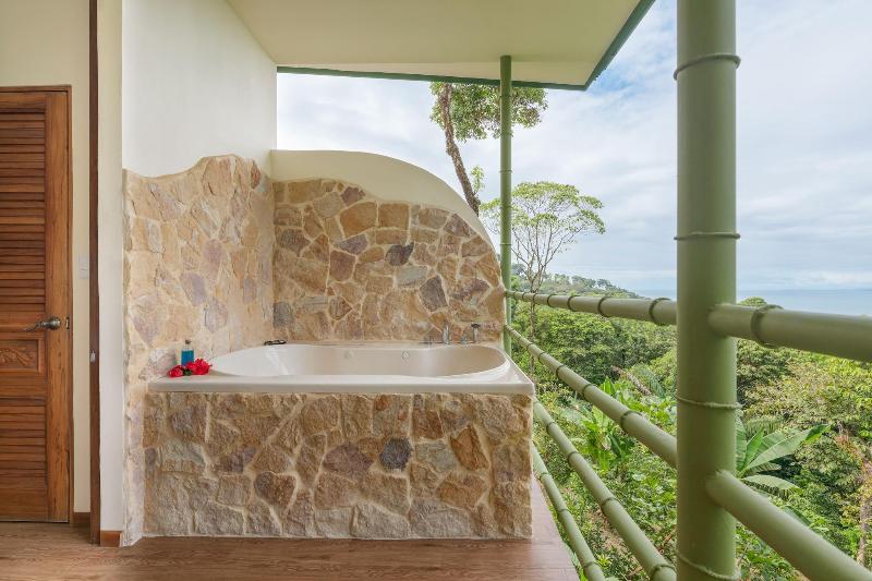 Issimo Suites Boutique Hotel & Spa - Adults Only image