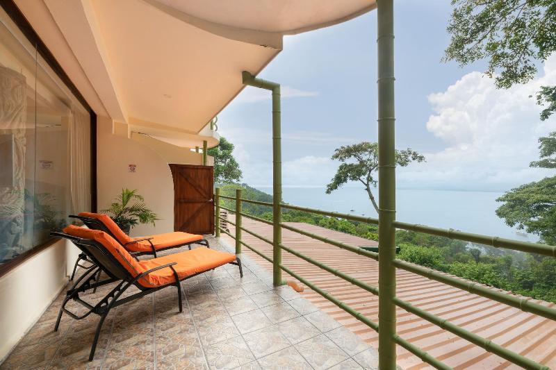 Issimo Suites Boutique Hotel & Spa - Adults Only image
