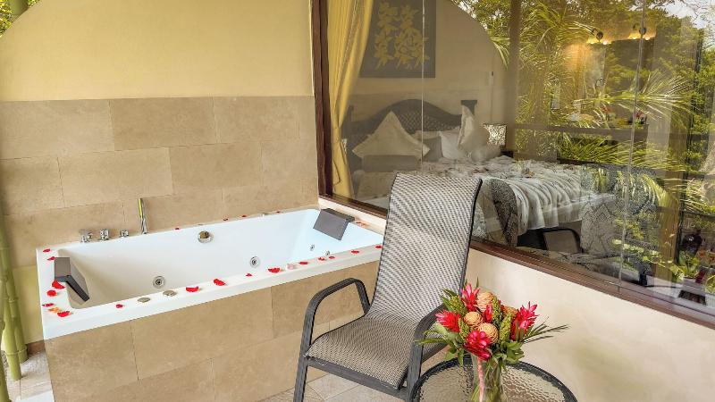 Issimo Suites Boutique Hotel & Spa - Adults Only image
