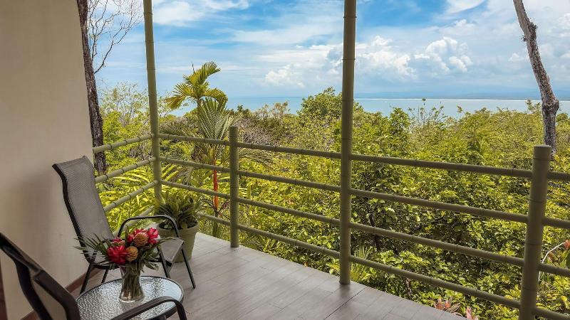 Issimo Suites Boutique Hotel & Spa - Adults Only image