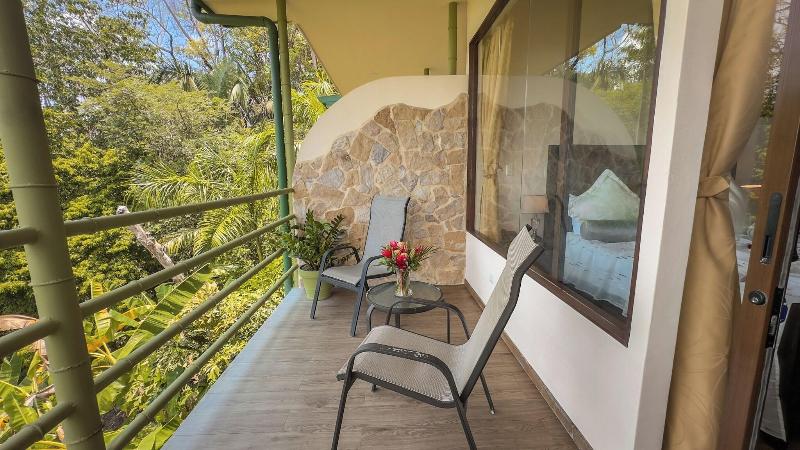Issimo Suites Boutique Hotel & Spa - Adults Only image