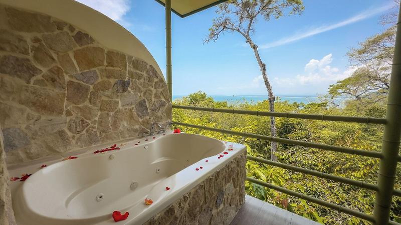 Issimo Suites Boutique Hotel & Spa - Adults Only image