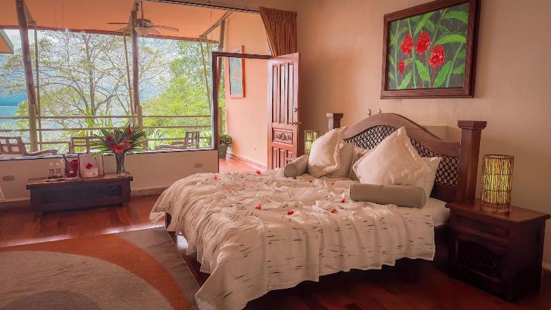 Issimo Suites Boutique Hotel & Spa - Adults Only image