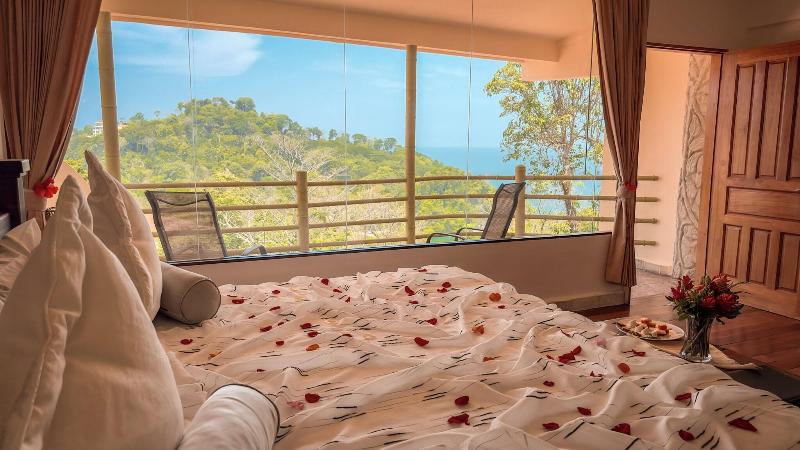 Issimo Suites Boutique Hotel & Spa - Adults Only image