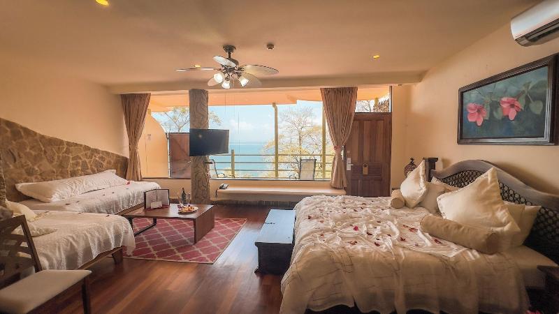 Issimo Suites Boutique Hotel & Spa - Adults Only image