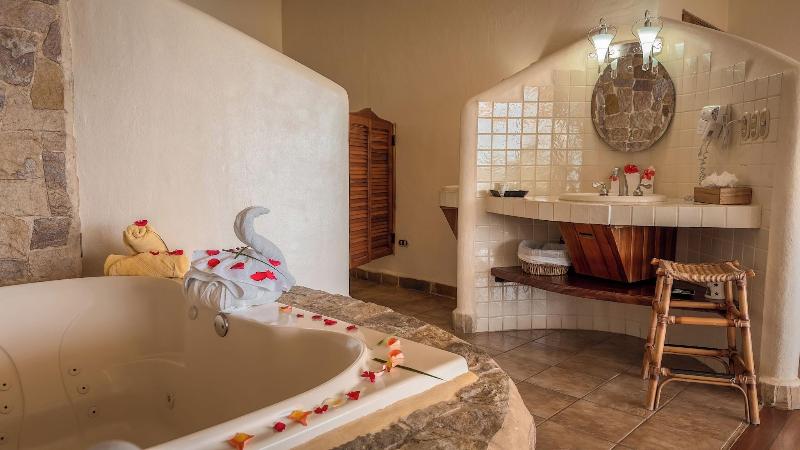 Issimo Suites Boutique Hotel & Spa - Adults Only image