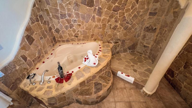 Issimo Suites Boutique Hotel & Spa - Adults Only image