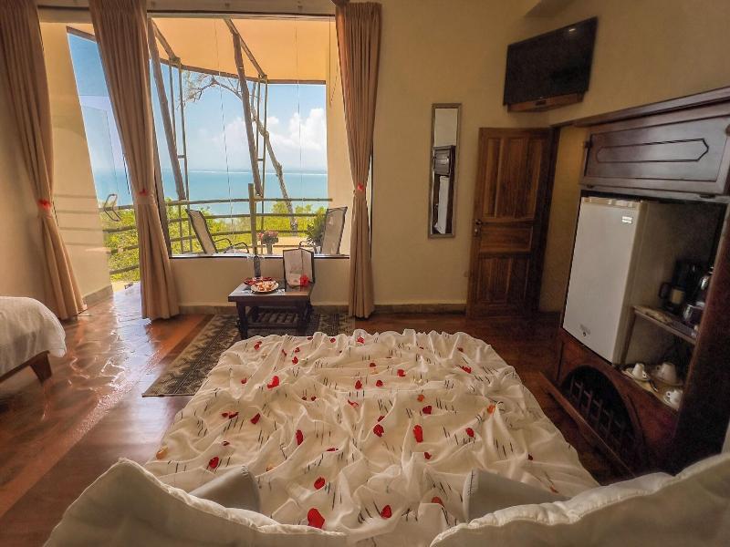 Issimo Suites Boutique Hotel & Spa - Adults Only image