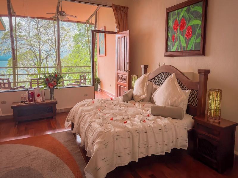 Issimo Suites Boutique Hotel & Spa - Adults Only image