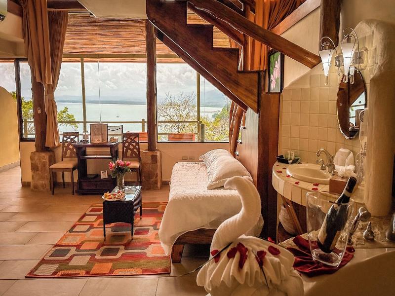 Issimo Suites Boutique Hotel & Spa - Adults Only image