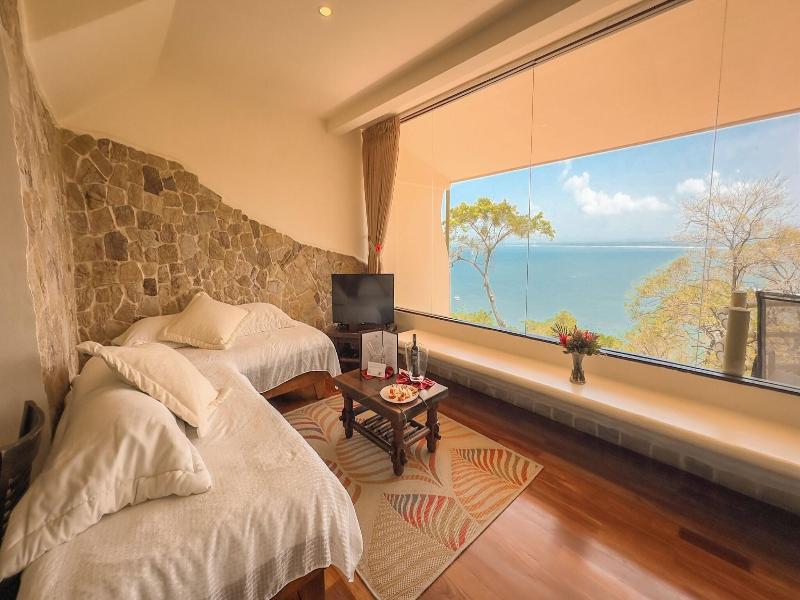 Issimo Suites Boutique Hotel & Spa - Adults Only image