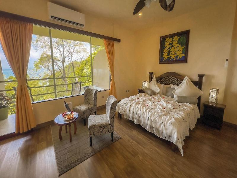 Issimo Suites Boutique Hotel & Spa - Adults Only image