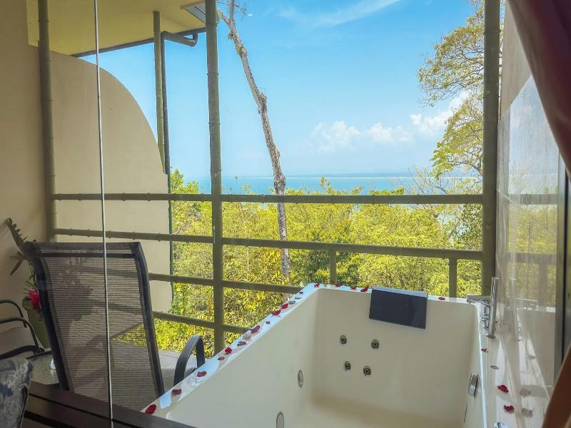 Issimo Suites Boutique Hotel & Spa - Adults Only image