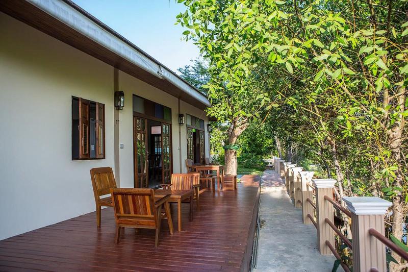 Oh Amphawa Boutique Resort image