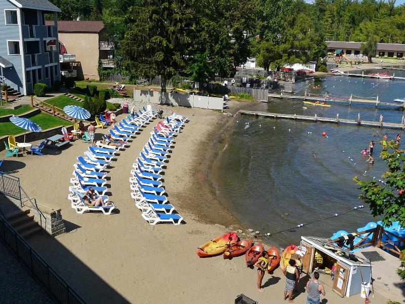 Surfside On The Lake image