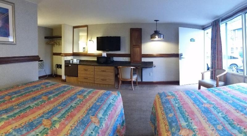 Surfside On The Lake image