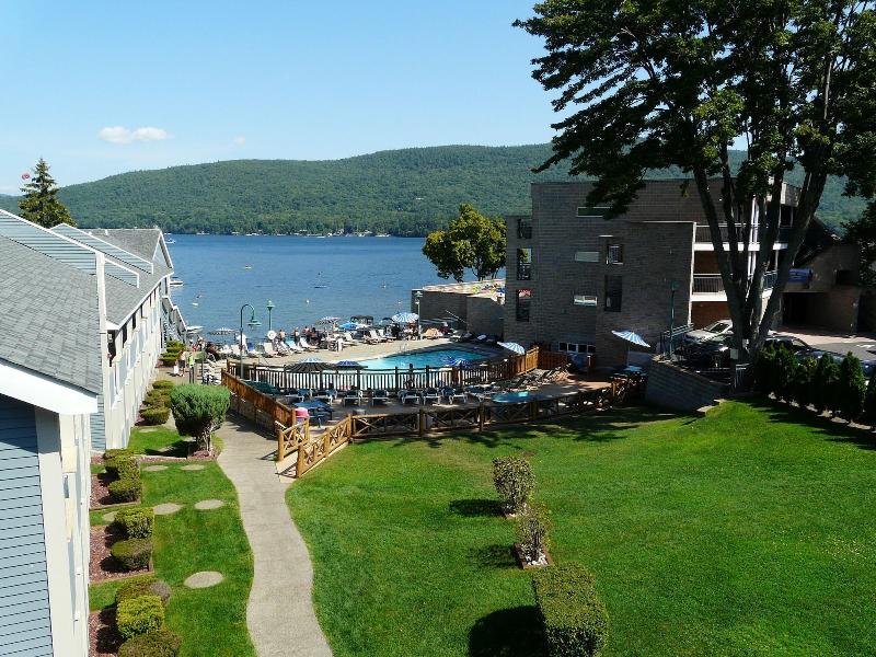 Surfside On The Lake image