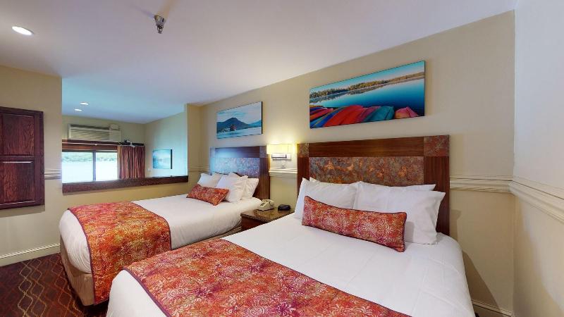 Surfside On The Lake image