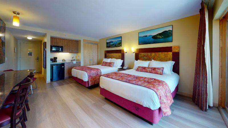 Surfside On The Lake image