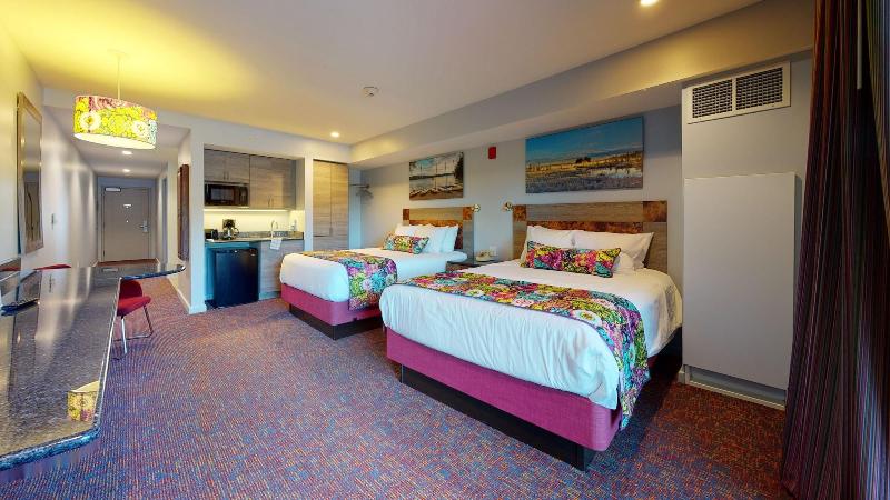 Surfside On The Lake image