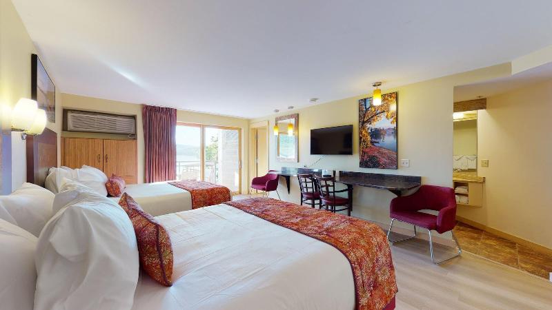 Surfside On The Lake image