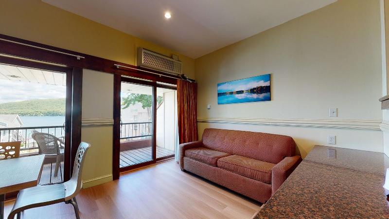 Surfside On The Lake image