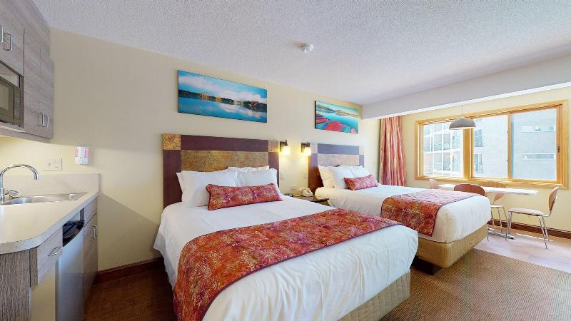Surfside On The Lake image
