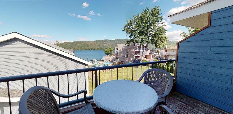 Surfside On The Lake image