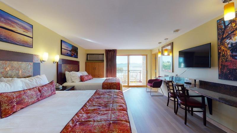 Surfside On The Lake image