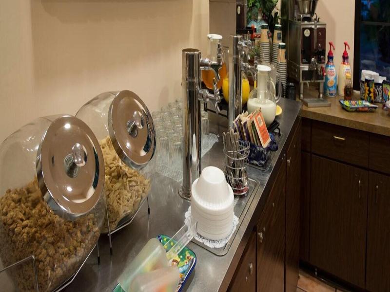 Gateway Studio Suites image
