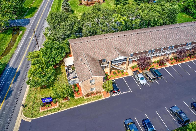 Affordable Corporate Suites - Harrisonburg