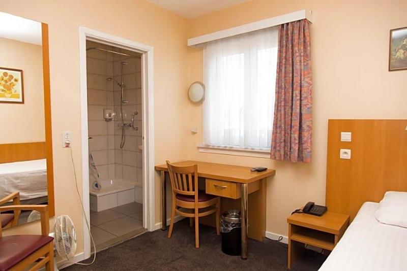 Hotel Bristol International image