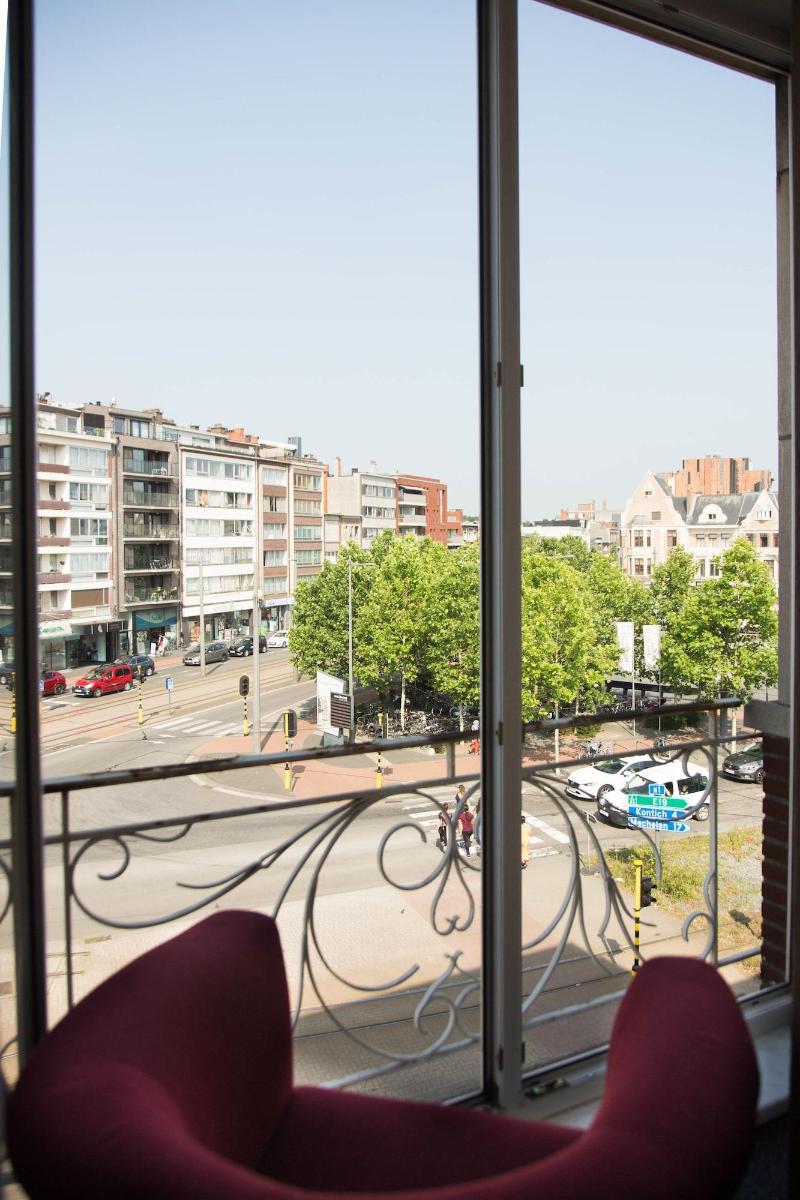 Hotel Bristol International image